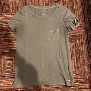American Eagle Favorite T shirt